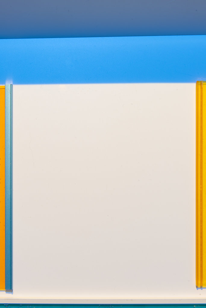 524-trois-lattes-sur-tranches-compo-en-carre-trois-face-barre-d-ombre-bleue-et-jaune-1212.jpg